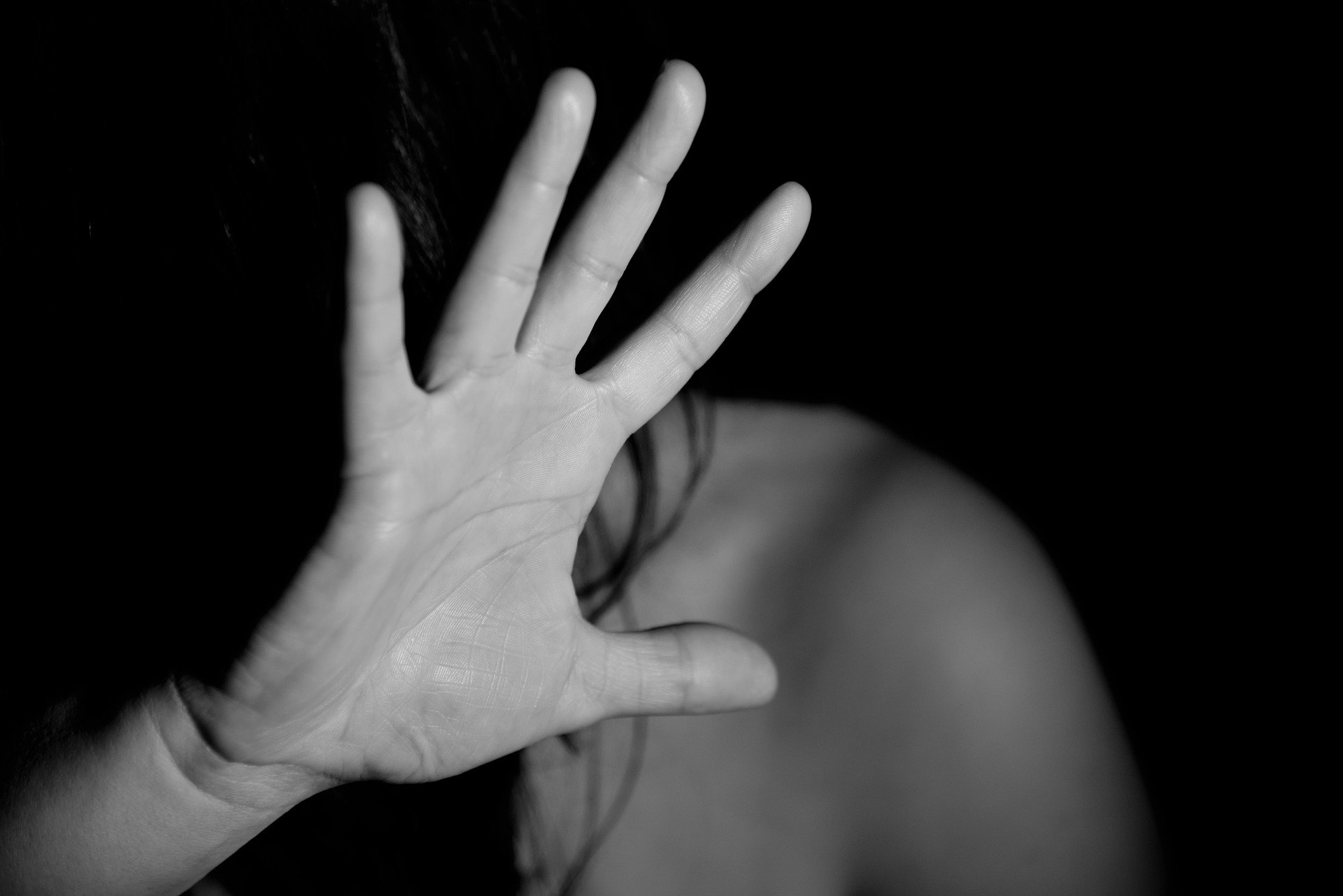 Suspeito de agredir e tentar estuprar mulheres em Santo Antônio do Leste é interceptado e preso em fuga para Primavera do Leste