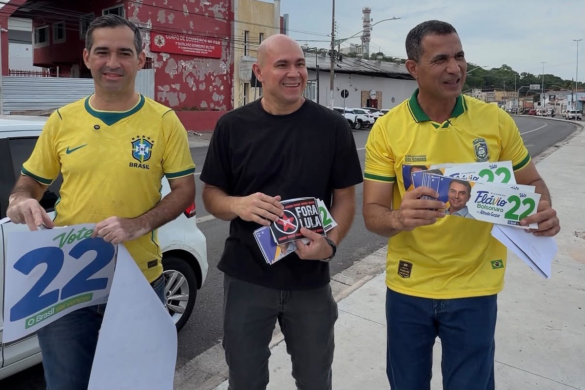 Adesivaço Pró-Bolsonaro Mobiliza 500 Carros em Cuiabá, MT