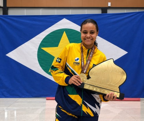 Ana Clara conquista título no basquete nos JEBs 2026 em MT