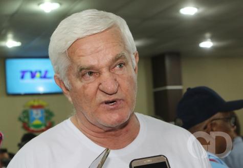 Antônio Galvan critica leis específicas e aponta conflitos familiares