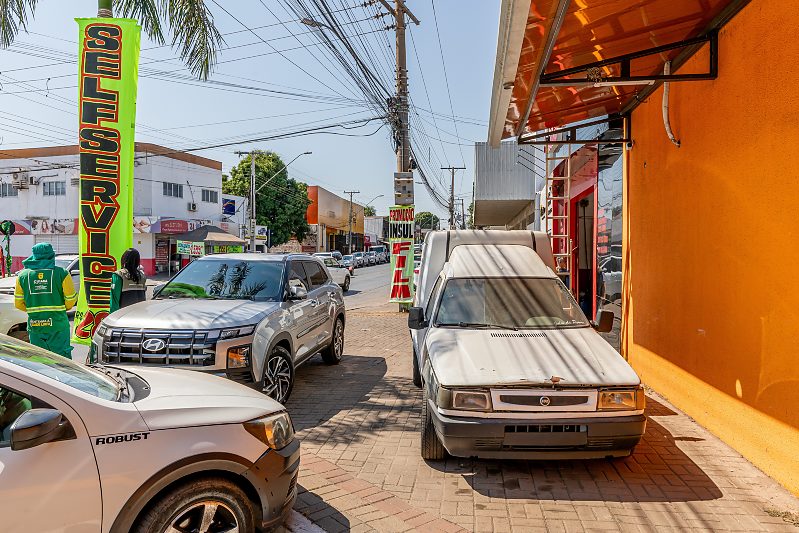 Avenida Carmindo de Campos recebe fiscalização de calçadas em MT