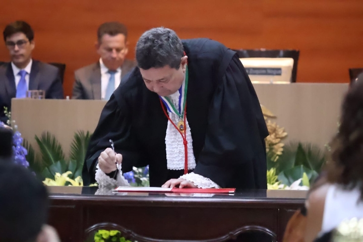 Candidato único, desembargador cacerense liderará o TJMT