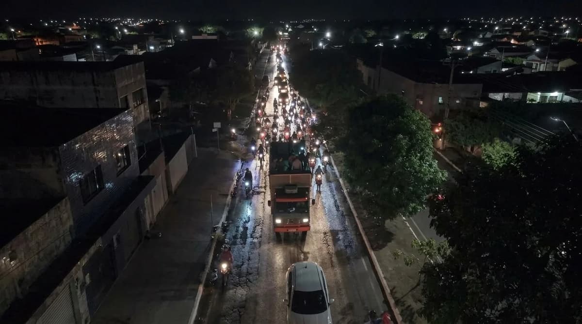 Carreata reúne mais de dois mil veículos em Barra do Bugres, MT