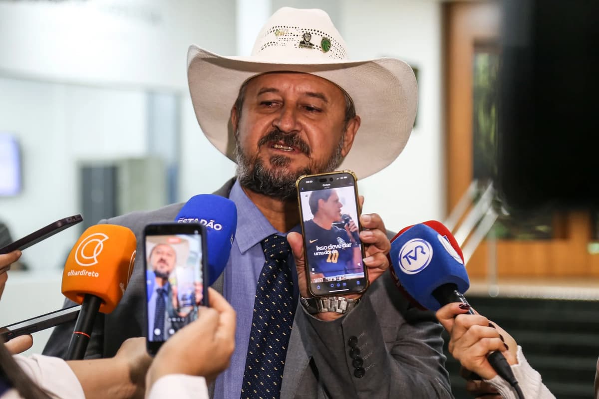 Cattani aponta deslealdade de prefeito após troca de apoio em MT