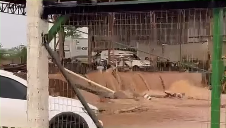 Chuva causa estragos e revolta empresário em Primavera