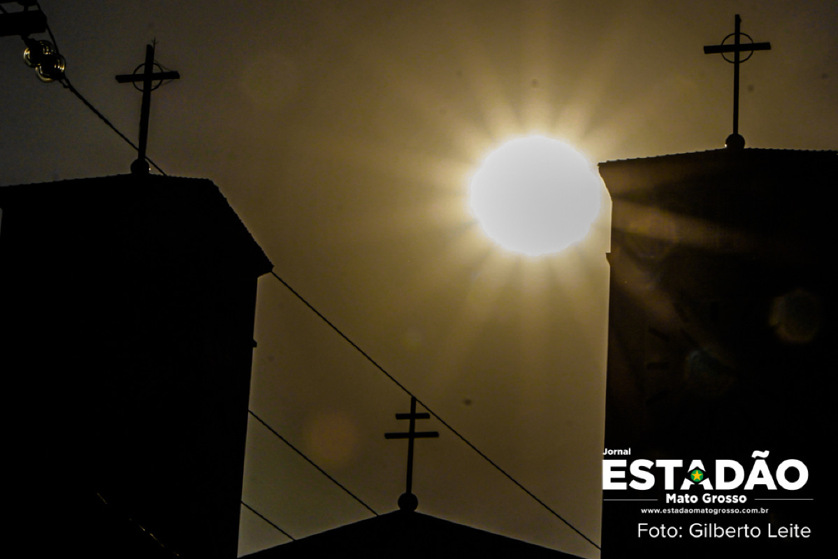 Chuva e queda de temperatura mudam tempo no fim de semana em MT