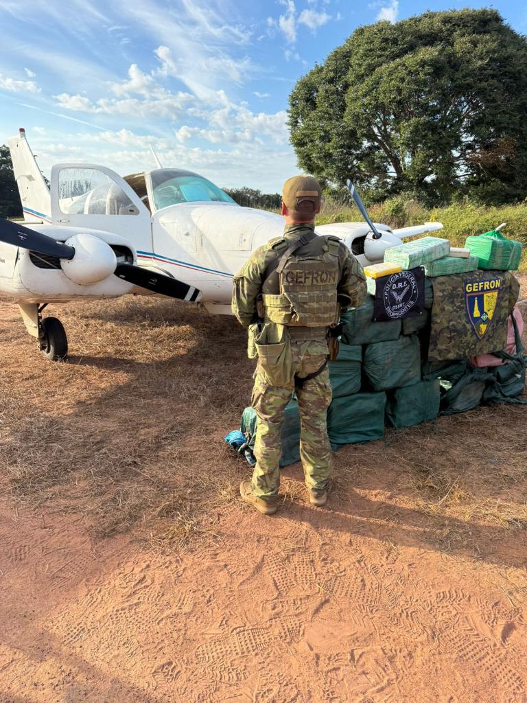 Cocaína em avião é apreendida em Luciara; 4 presos