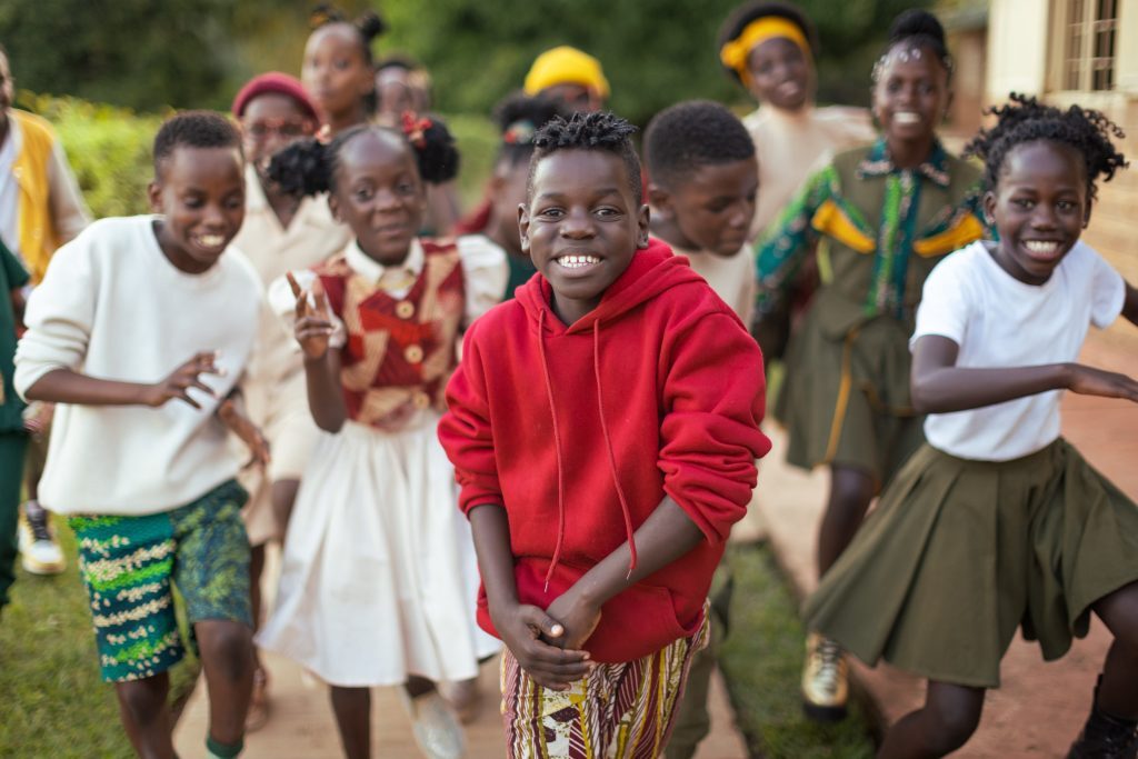 Coral de Uganda se apresenta gratuitamente em Rondonópolis