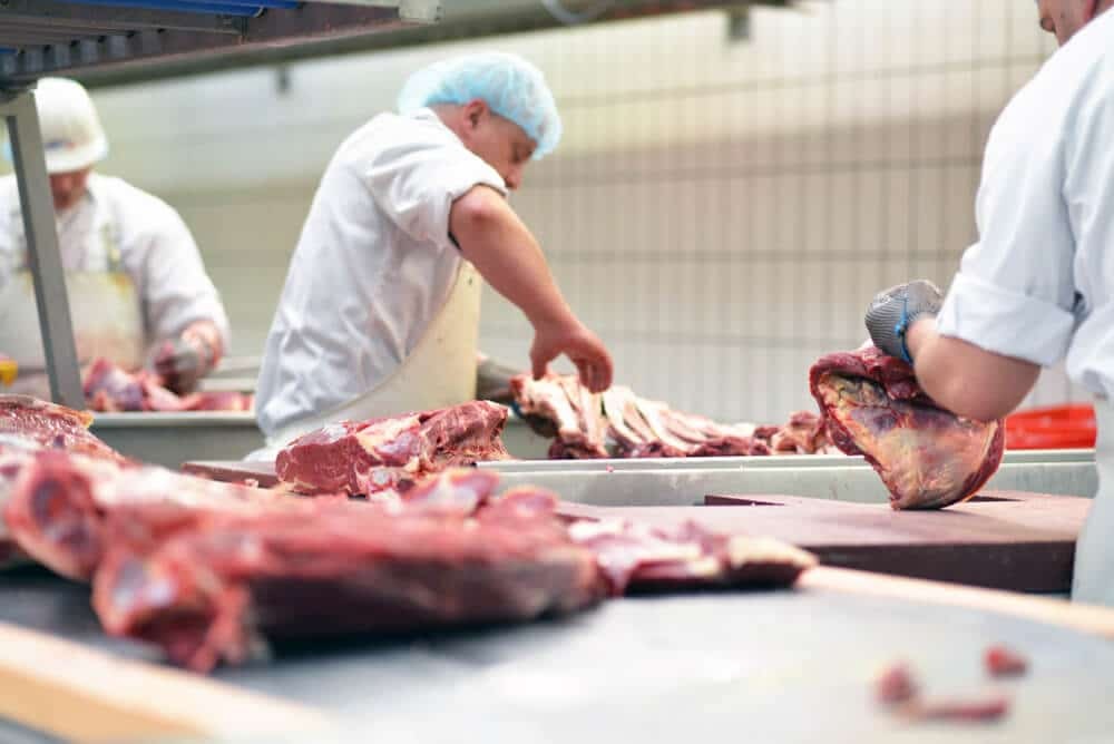 Cota chinesa encolhe exportação de carne bovina em Mato Grosso e no Brasil