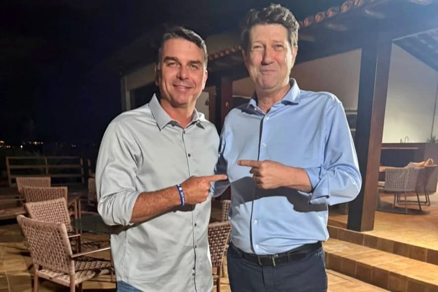 Crescimento político de Flávio Bolsonaro é destacado em MT