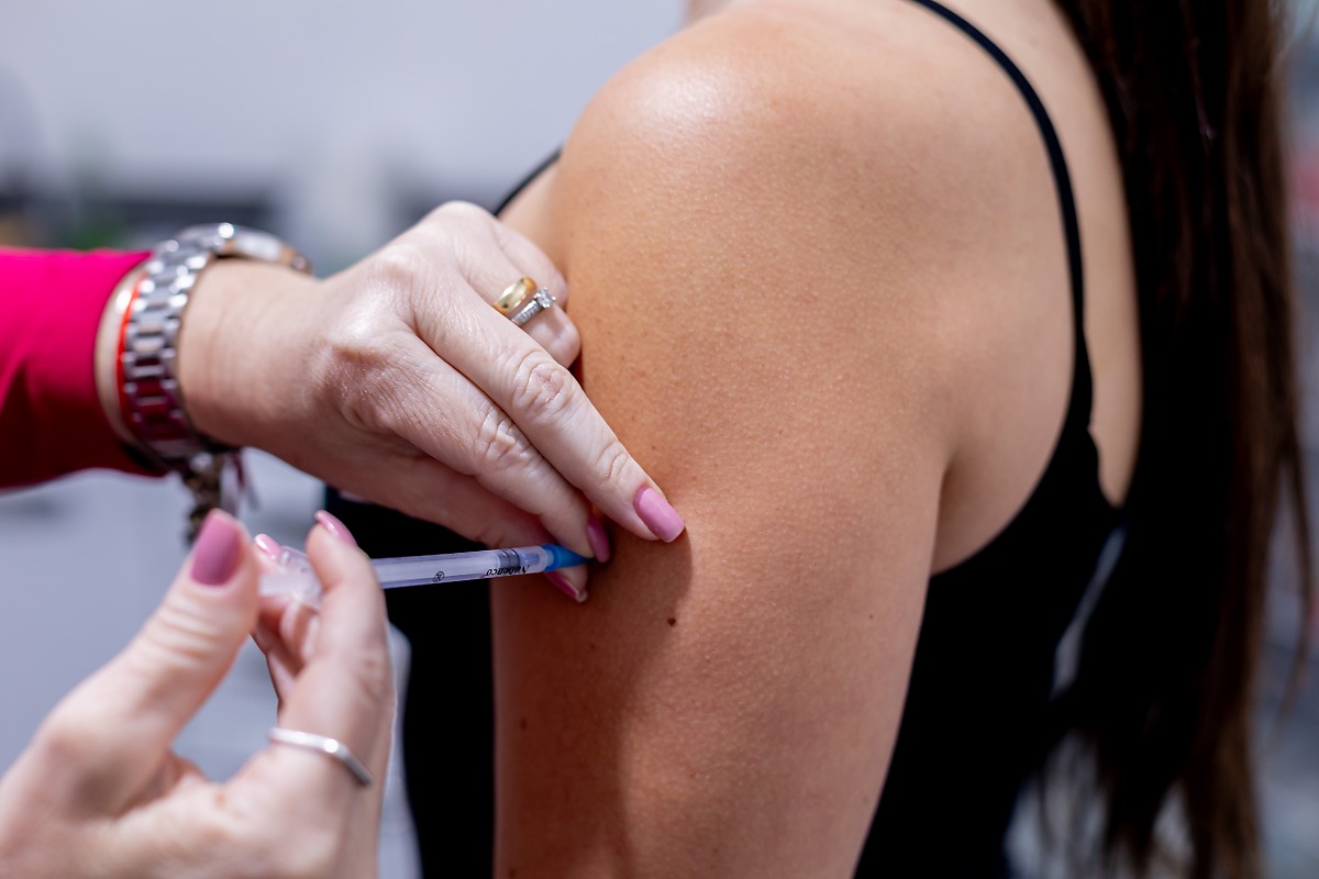Cuiabá aplica quase 1 milhão de doses de vacinas em 2026