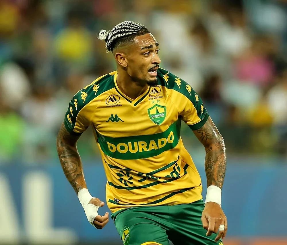 Cuiabá vende centroavante para clube do Japão por R$ 6,6 milhões em MT
