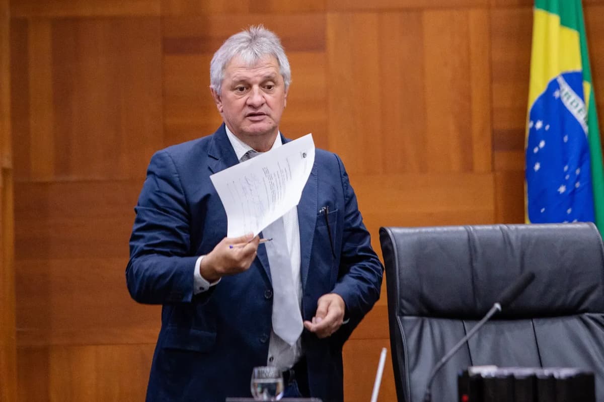 Dilmar deixa futuro na liderança da Assembleia nas mãos de Pivetta em MT