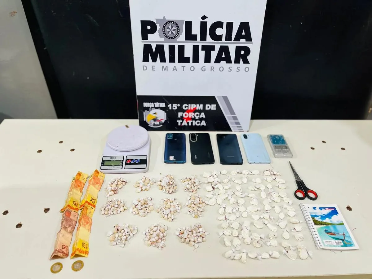 Dupla é presa com quase 300 porções de drogas em Várzea Grande