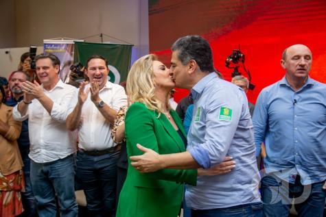 Emanuel Pinheiro atualiza estado de saúde de Márcia em São Paulo