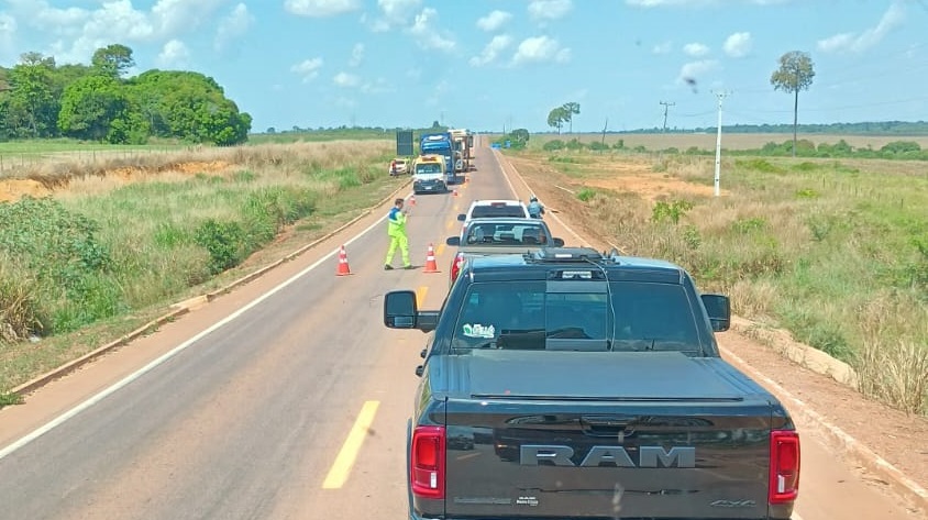 Engavetamento na BR-163 deixa ferido em Mato Grosso