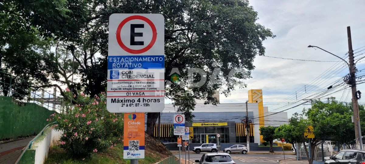 Estacionamento rotativo vai avançar em novas ruas de Cuiabá