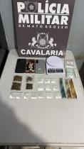 Faccionada é presa por tráfico de drogas em praça de MT