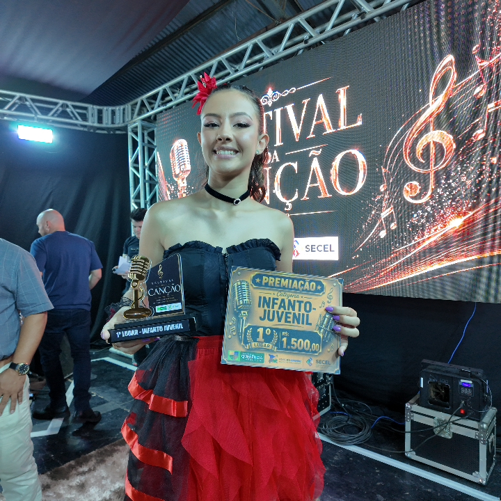 Festival da Canção reúne talentos em Querência