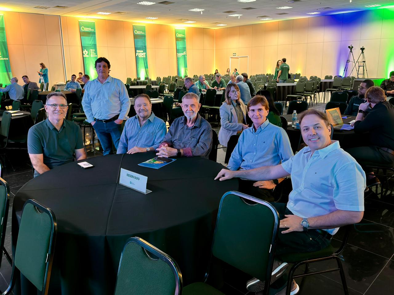 Fórum Florestal debate futuro de Mato Grosso com candidatos