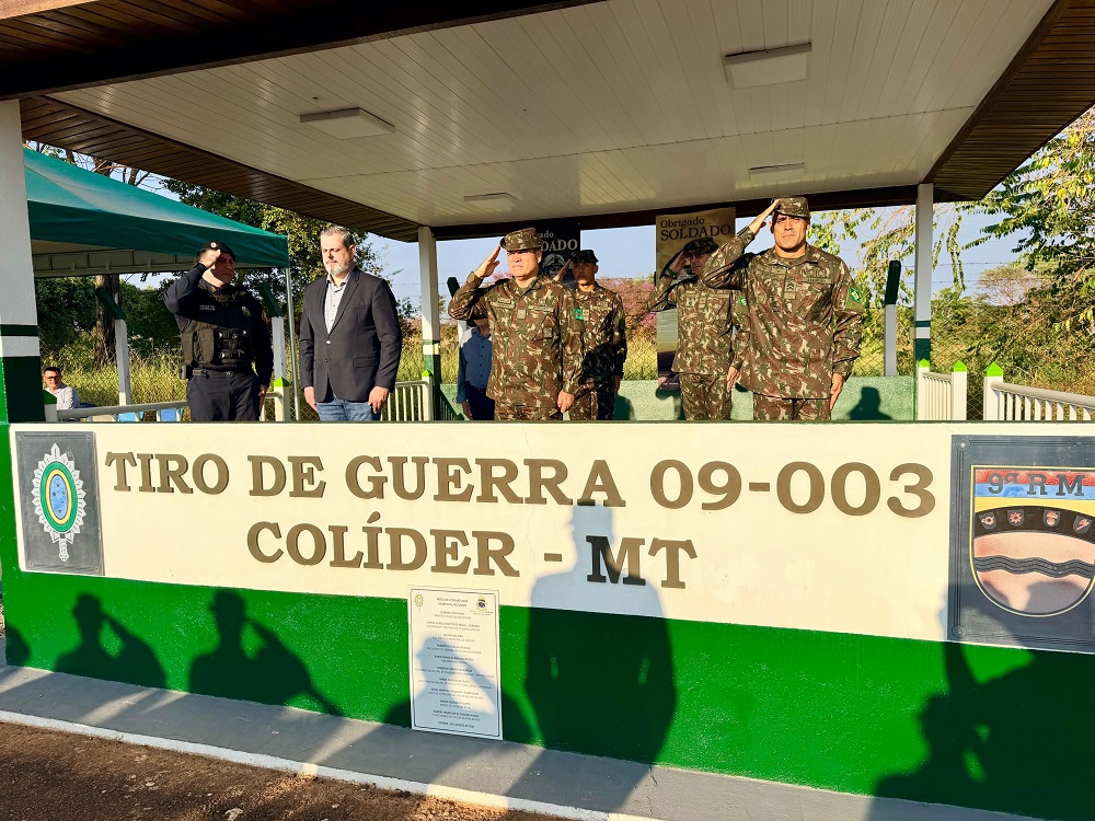 General inspeciona Tiro de Guerra de Colíder em Mato Grosso