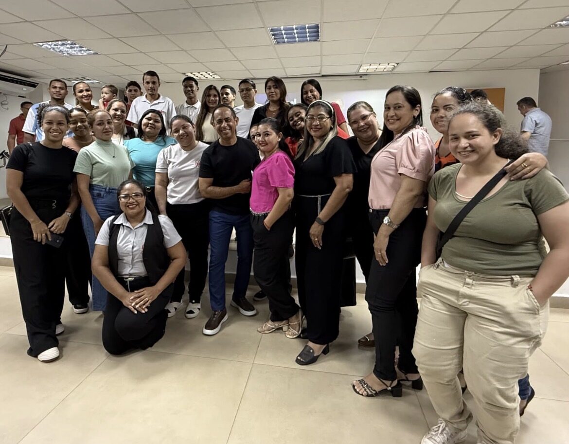 Grupo Juba realiza palestra sobre conexões profissionais em Cáceres