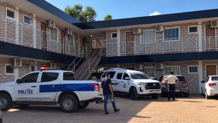Homem de 46 anos é achado morto em hotel de Cáceres