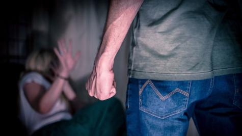 Homem é preso após agredir esposa e filhos em Cuiabá, MT