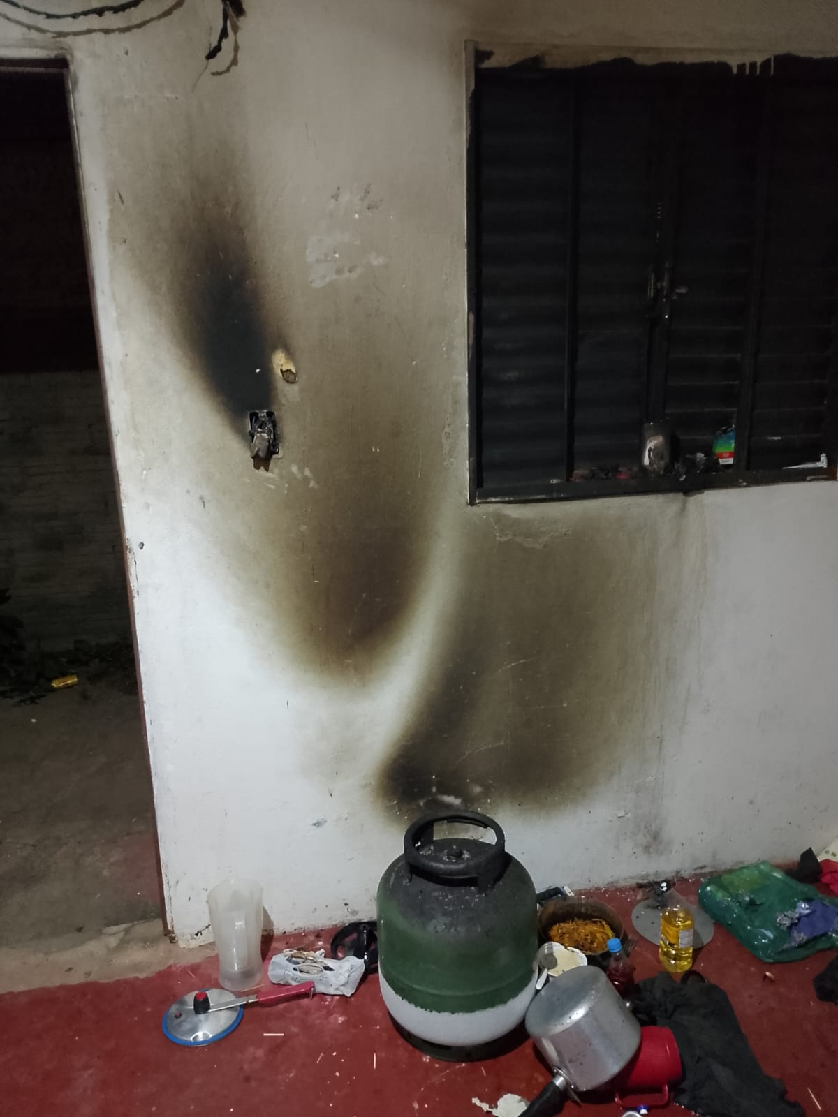 Homem sofre queimaduras após explosão de botijão em Primavera do Leste