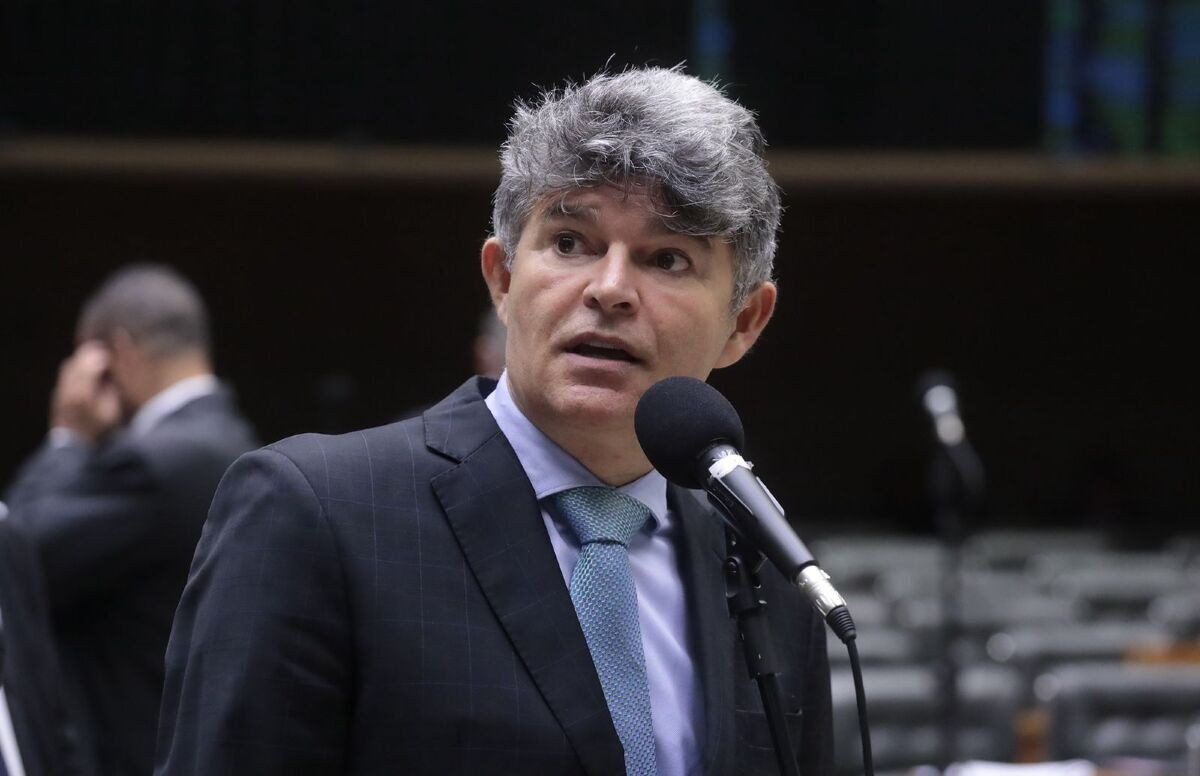 Justiça manda Medeiros apagar vídeo com ofensa a rivais em MT