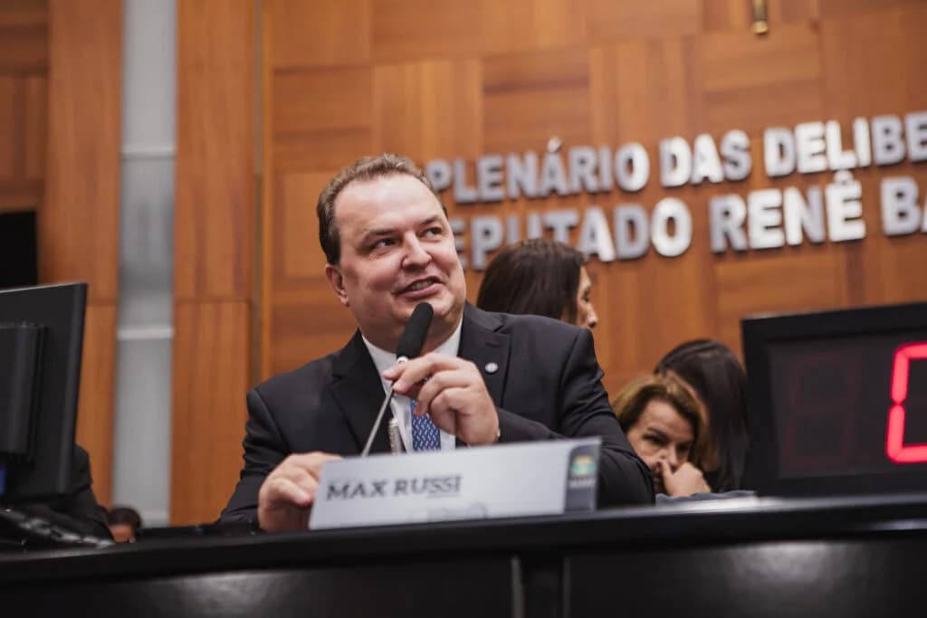Max Russi cobra mais estrutura contra queimadas em MT