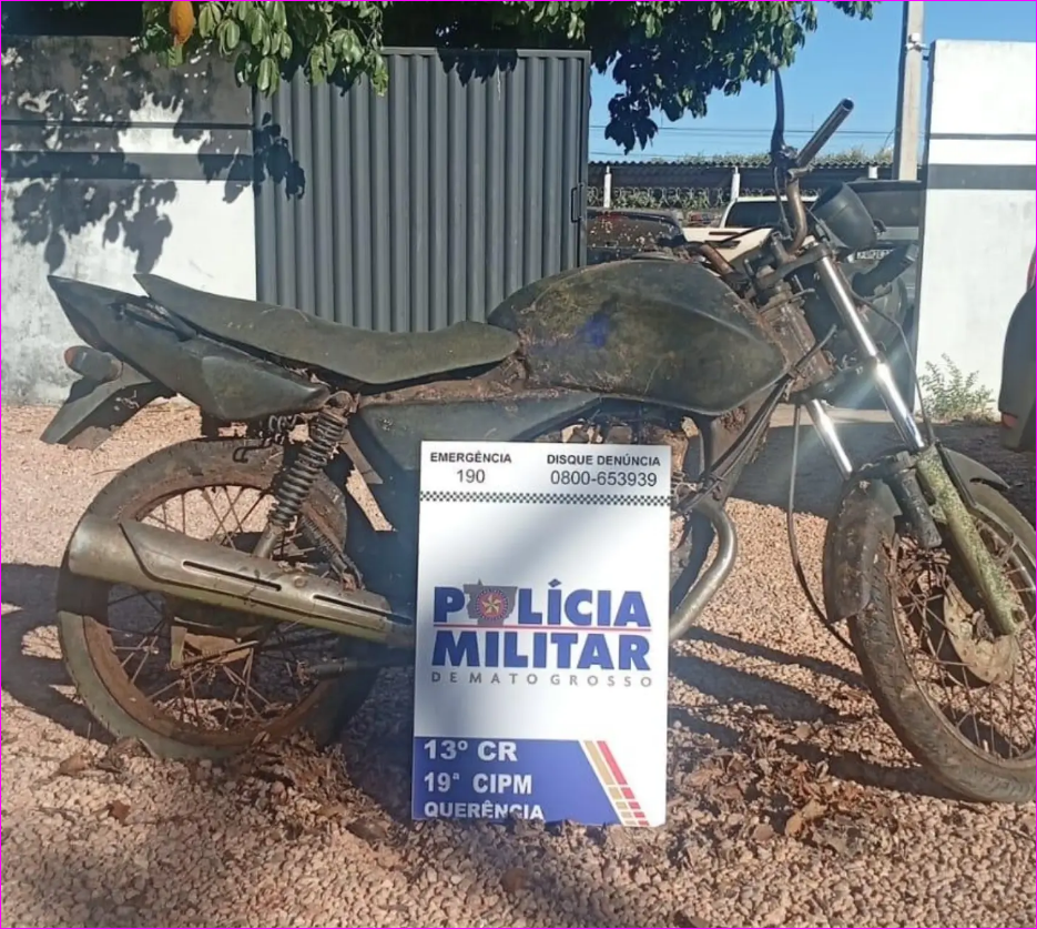 Motocicleta adulterada é encontrada abandonada em Querência