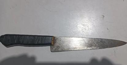 Mulher esfaqueia companheiro dormindo e é presa em Cuiabá