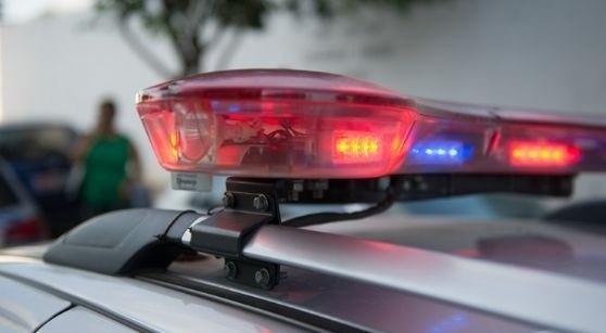 Mulher fica ferida em colisão entre carro e moto em Alta Floresta