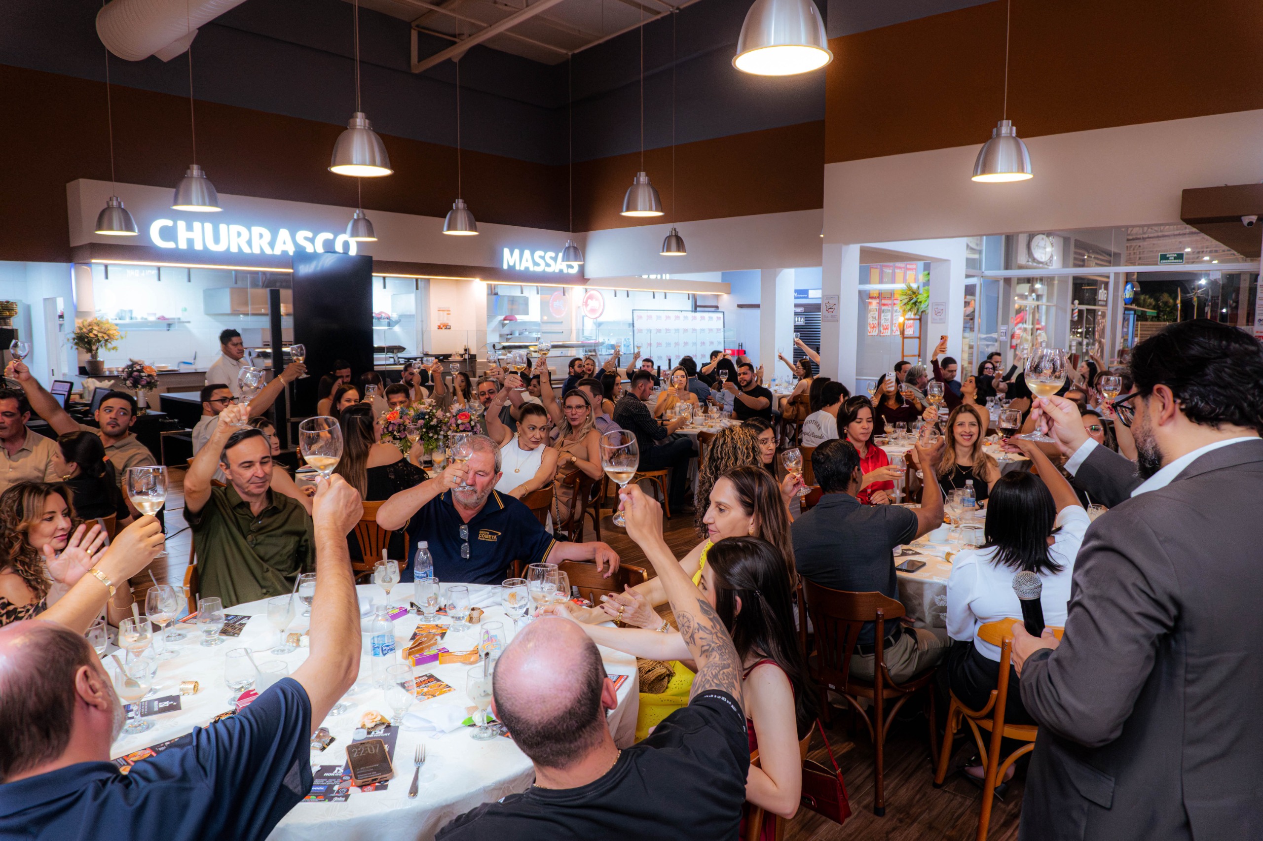 Noite de Vinho em Cáceres reúne apreciadores da bebida