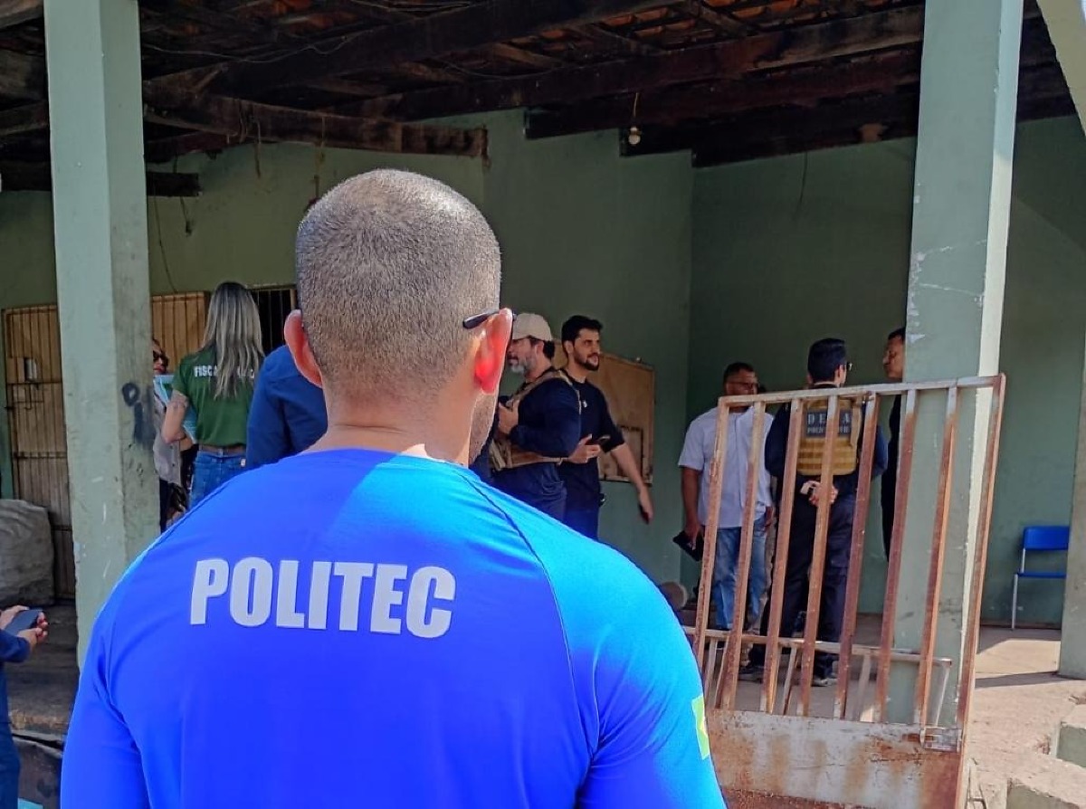 Operação em Cuiabá flagra queima de plástico e óleo no solo em MT