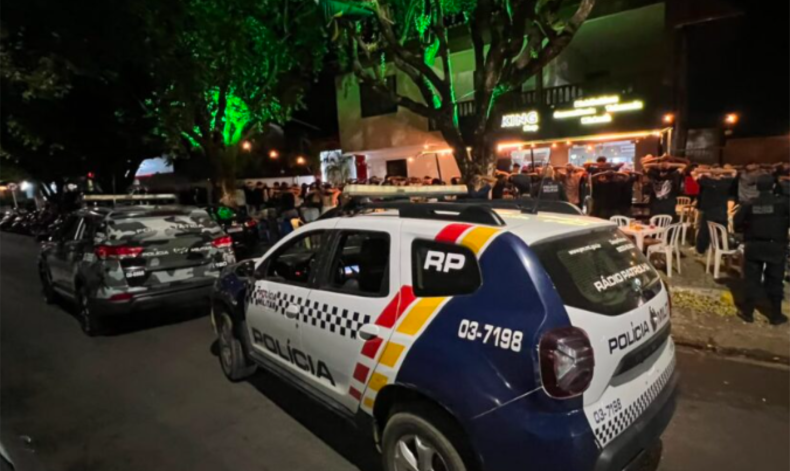 Operação flagra 22 menores e drogas em bar de Sorriso