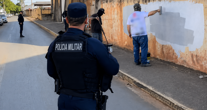 Operação Limpeza apaga pichações de facções em Sorriso