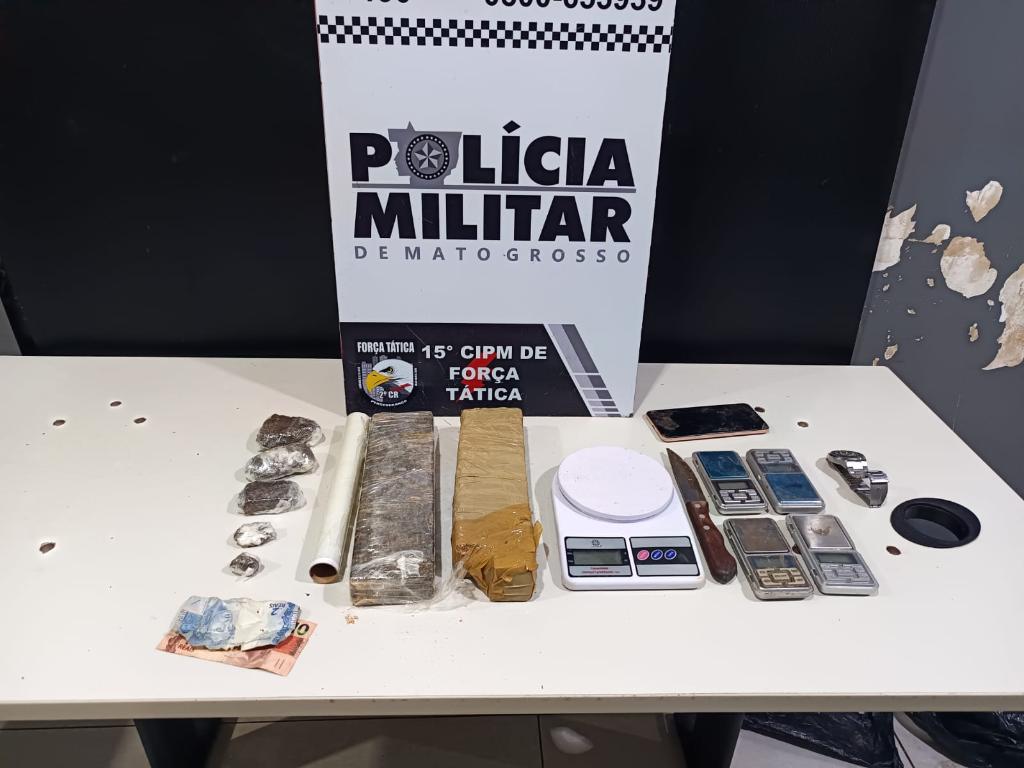 PM prende suspeito por tráfico com drogas e balanças