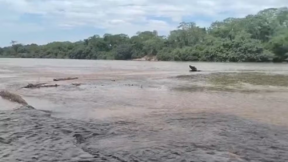 Policial salva crianças de afogamento em rio de Cuiabá, MT