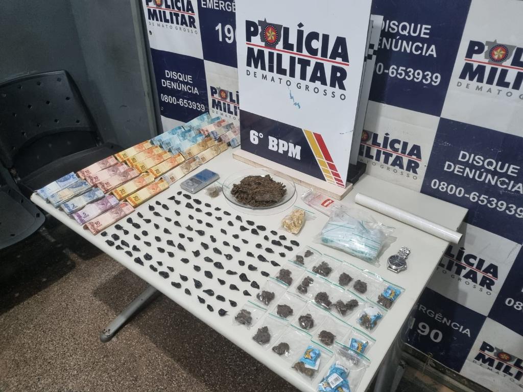 Prisão por tráfico em Cáceres termina com apreensão de 128 porções de drogas e dinheiro escondido