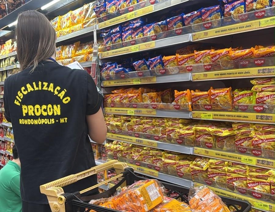 Procon alerta sobre produtos vencidos em mercados de Rondonópolis