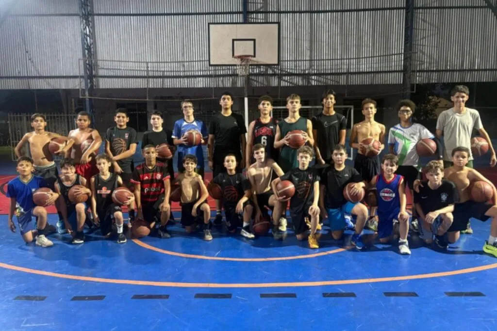 Projeto em Água Boa oferece aulas gratuitas de basquete em MT