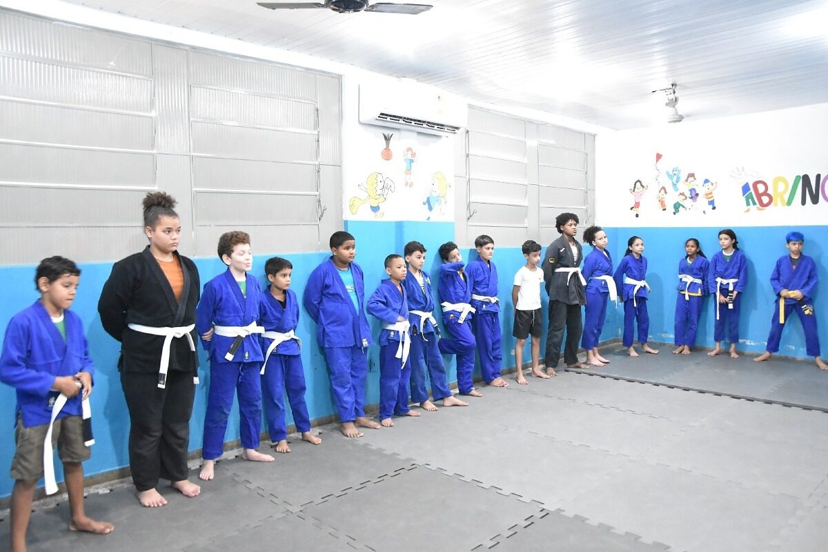 Projetos em tempo integral transformam rotina de alunos em Cuiabá, MT