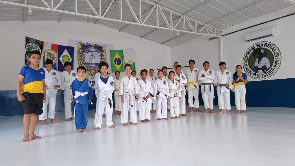 Projetos esportivos transformam vida de jovens em Mato Grosso