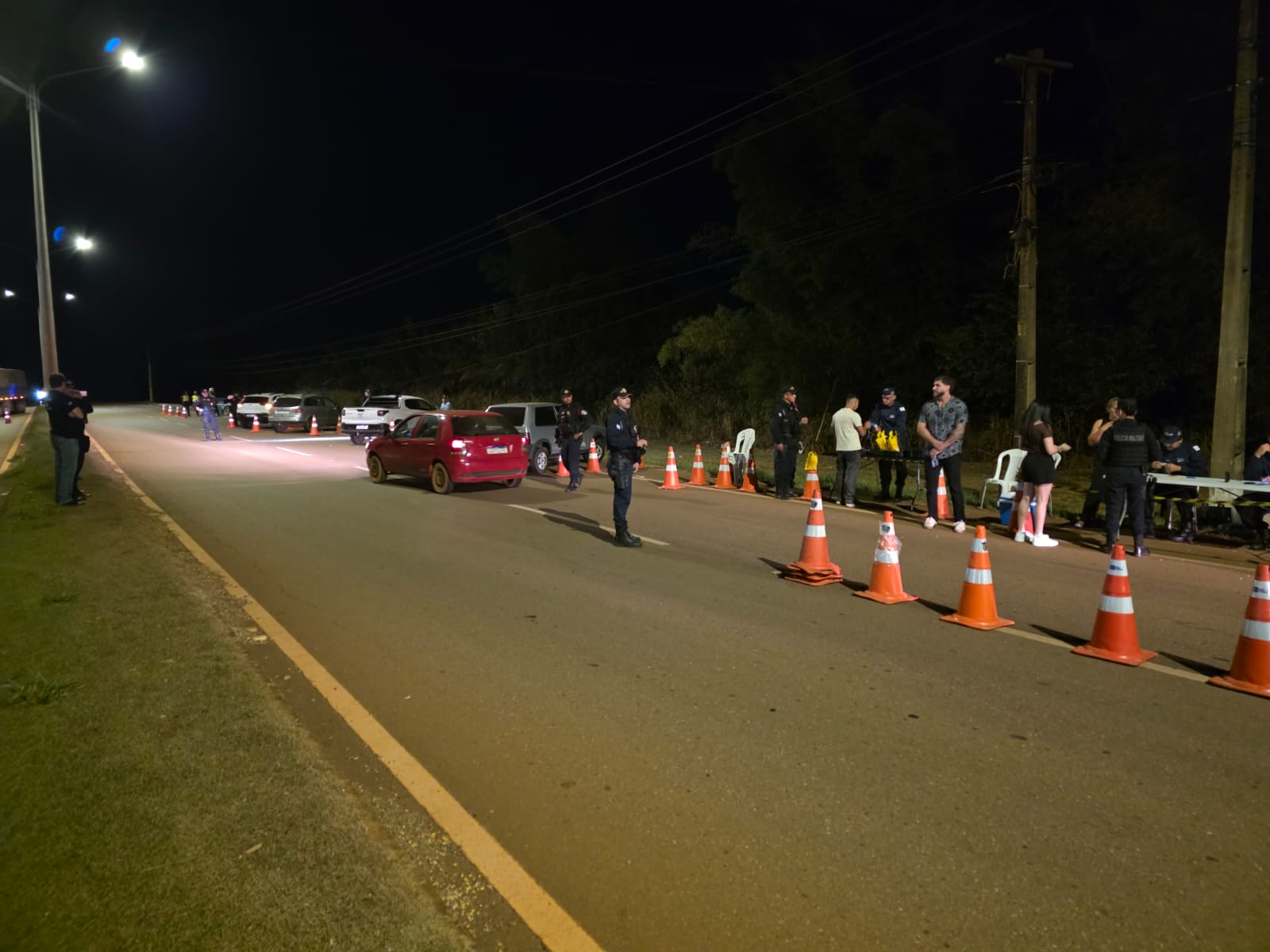 Seis motoristas presos e 62 veículos removidos em Campo Verde