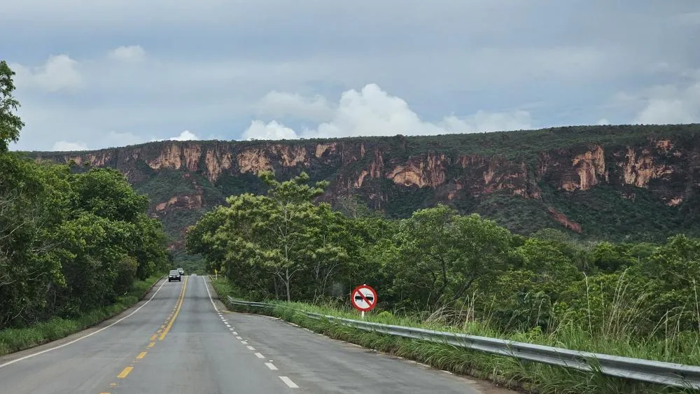 Sinfra estuda caminhos após ICMBio barrar duplicação da MT-251 em Chapada dos Guimarães